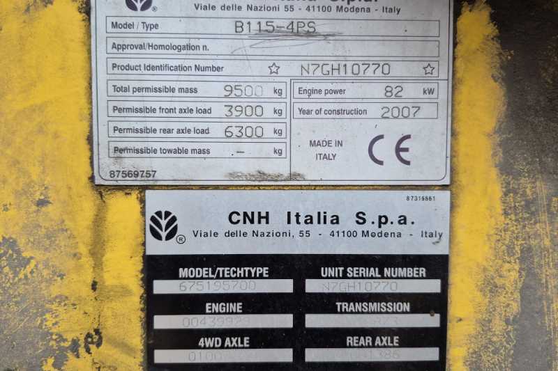 OmecoHub - Immagine NEW HOLLAND LB115B